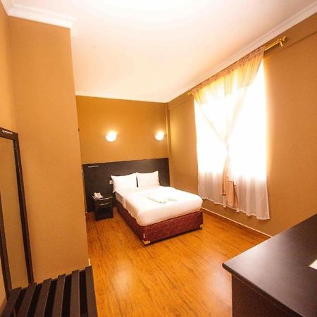Panone Hotel Boma Boma la Ngombe Bagian luar foto