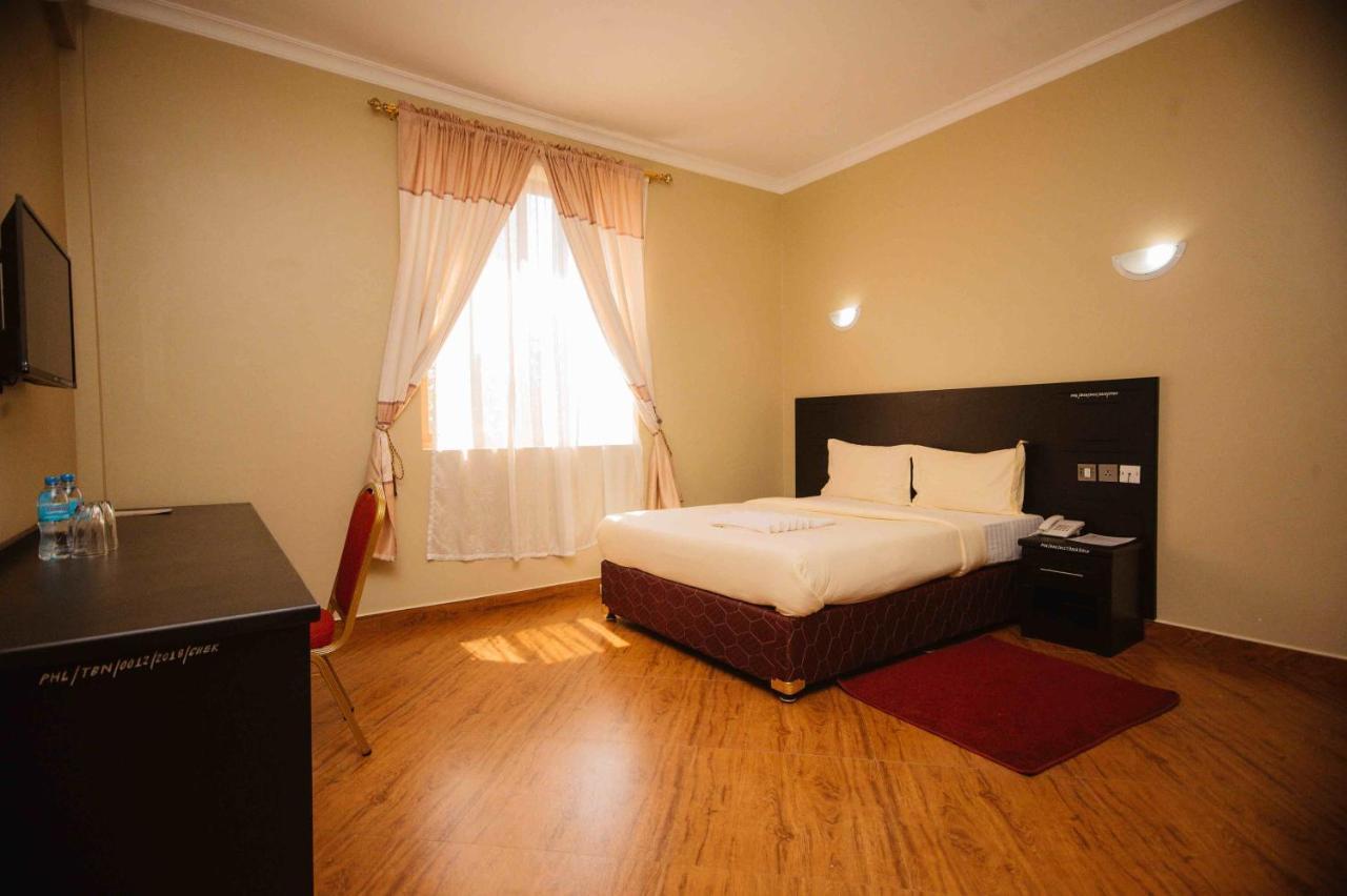 Panone Hotel Boma Boma la Ngombe Bagian luar foto