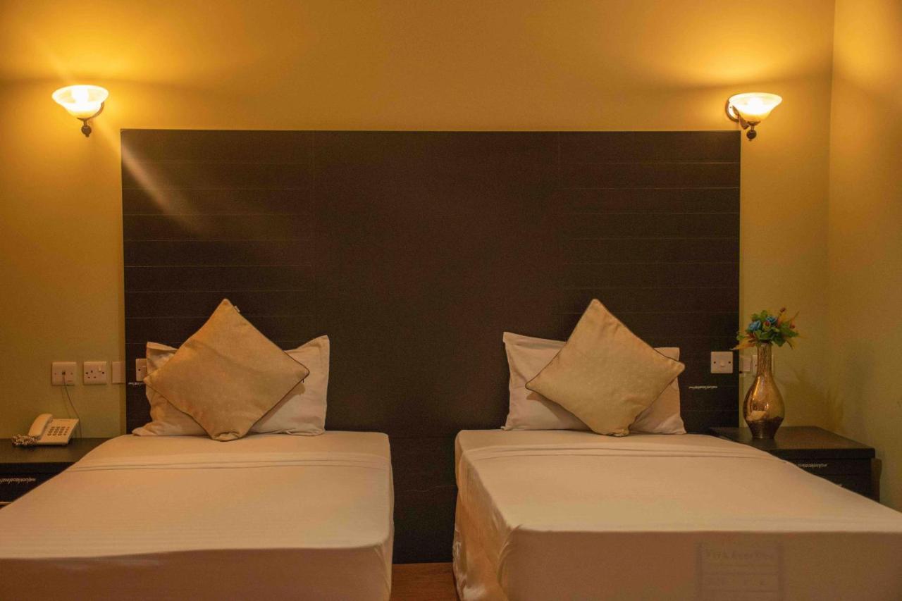 Panone Hotel Boma Boma la Ngombe Bagian luar foto