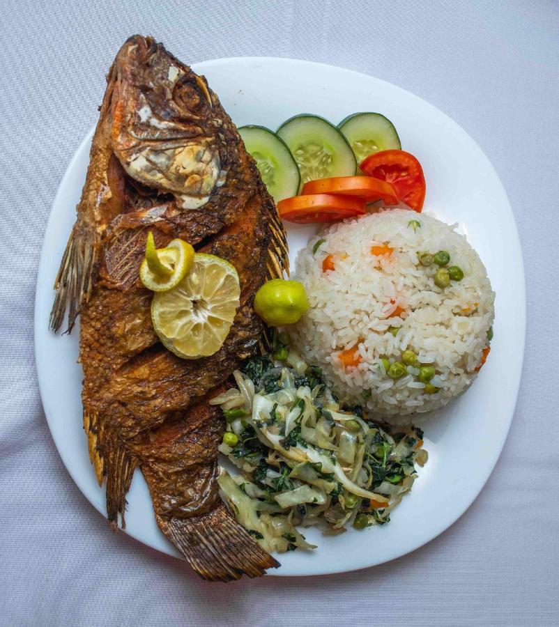 Panone Hotel Boma Boma la Ngombe Bagian luar foto