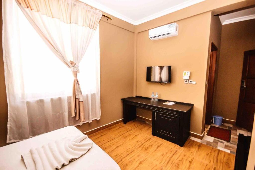 Panone Hotel Boma Boma la Ngombe Bagian luar foto